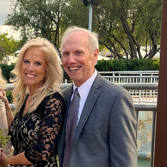 Meet your Posher, Laurie - Picture 1 of 1